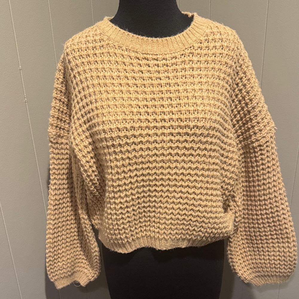 B8. Princess Polly tan chunky knit dropped shoulder cropped sweater. XS/S